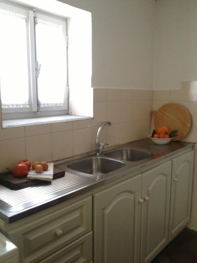 Aνεξάρτητη Παραδοσιακή Πέτρινη Κατοικία Corinth Exteriér fotografie